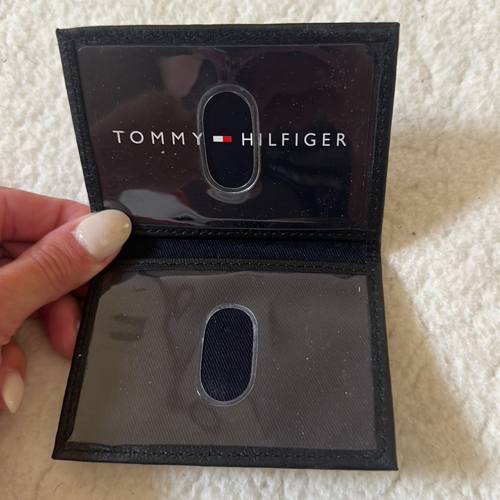 Tommy Hilfiger | Black Genuine Leather Card Holder - Picture 1 of 3